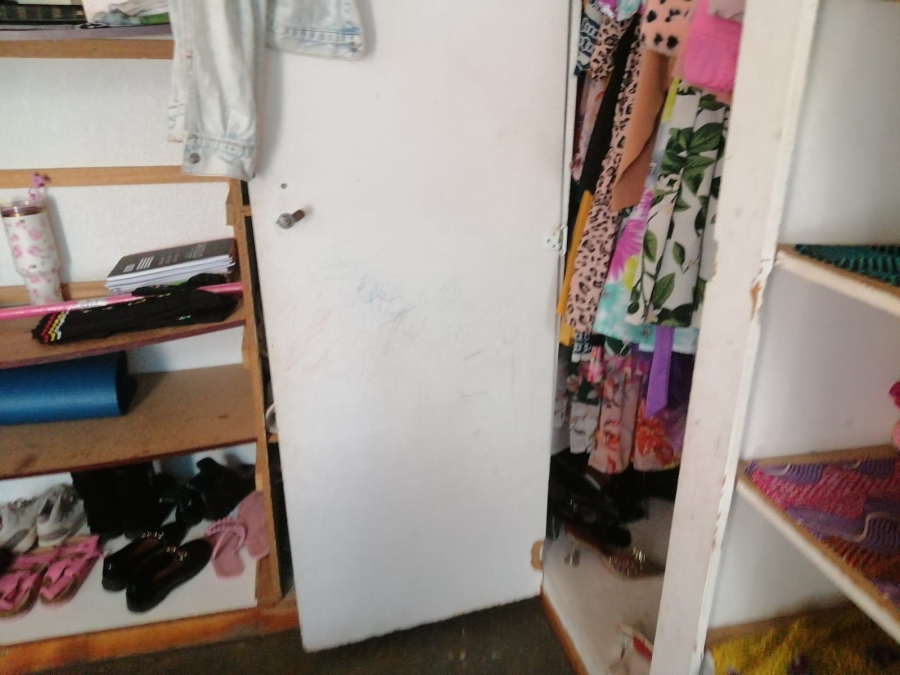 6 Bedroom Property for Sale in Geelhoutpark North West